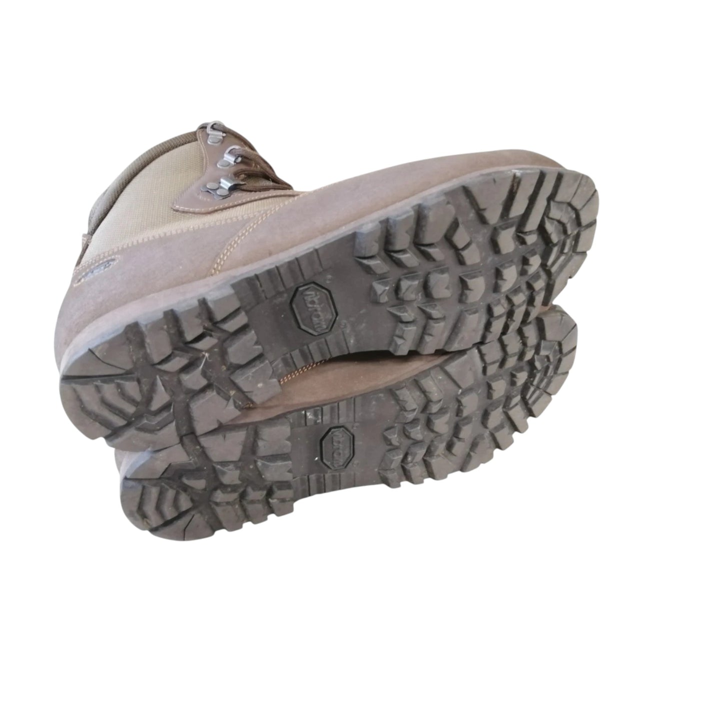 AKU Pilgrim Combat Boots